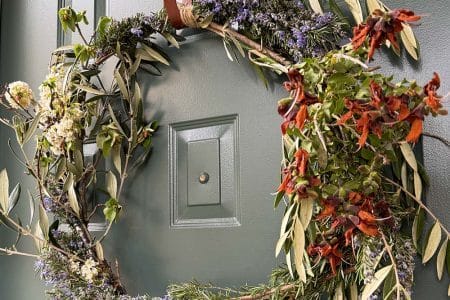 Saturday Check In | I Made a Wreath!