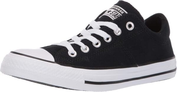 Converse Unisex Basketball Sneaker