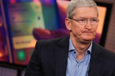 Apple drops 5% after notching best day since 1998