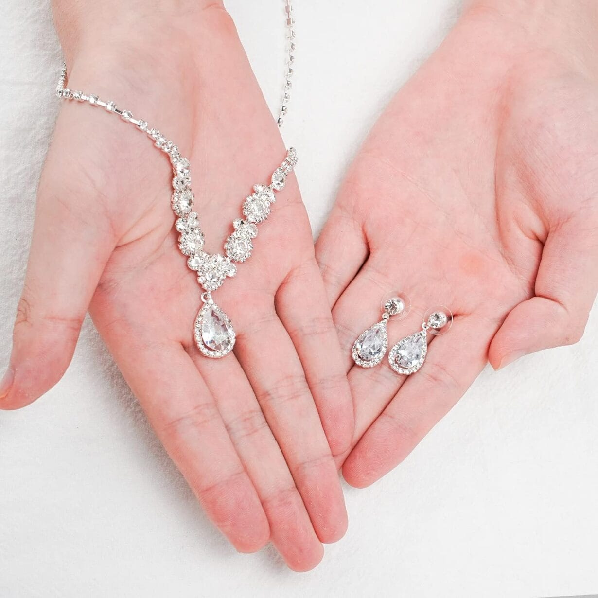 COCIDE Silver Jewelry Set for Women Crystal Tiara and Necklace Kit for Girls Rhinestone Crown Earrings Neck Accessories for Bride Wedding Birthday Party Bridal Prom Bridesmaid Dress up - Image 6