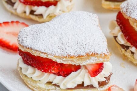 Strawberry Nutella Puff Pastry – Simply Home Cooked
