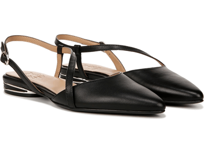 Coffee Break: Hawaii Flats – Corporette.com